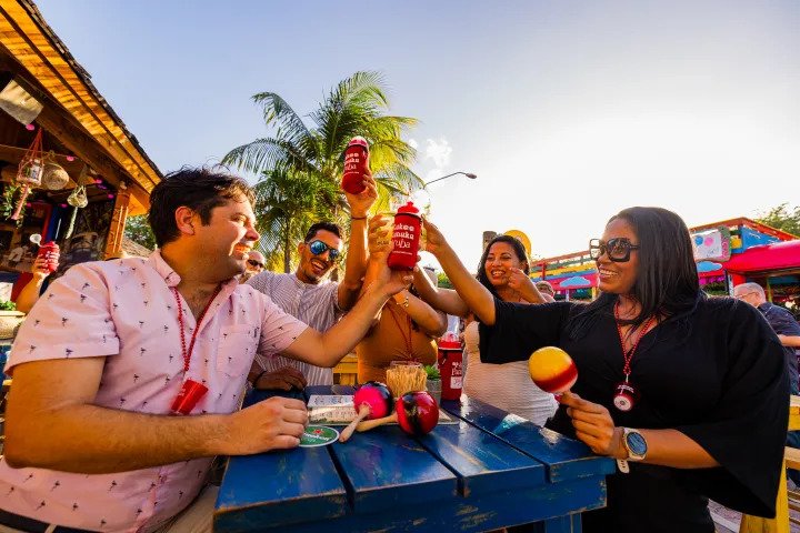 Kukoo Kunuku Bar Hopping