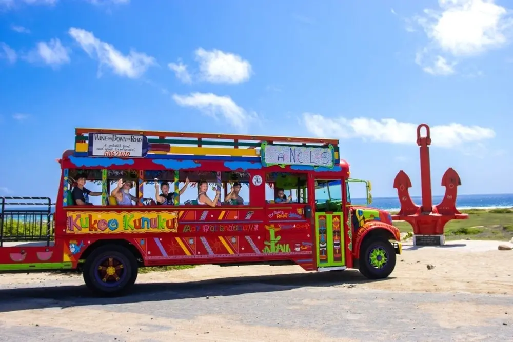 Kukoo Kunuku Bar Hopping